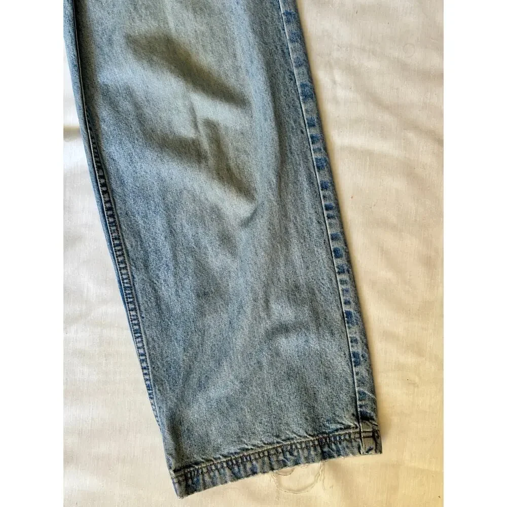 Vintage 1990s Unionbay Blue Denim Jeans Size 7 Mid rise Loose Fit Light Wash